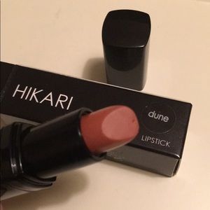 HIKARI lipstick in “Dune”